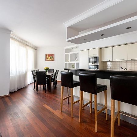 Bukowinska 12 Prywatne Mieszkanie 80M2 Z Dwiema Sypialniami I Balkonem 2X Bezplatne Miejsca Parkingowe Samodzielne Zameldowanie! Private Garage! Self Check-In System! Varsóvia Exterior foto