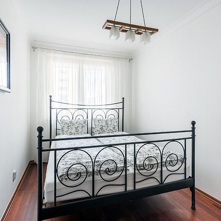 Bukowinska 12 Prywatne Mieszkanie 80M2 Z Dwiema Sypialniami I Balkonem 2X Bezplatne Miejsca Parkingowe Samodzielne Zameldowanie! Private Garage! Self Check-In System! Varsóvia Exterior foto