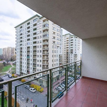 Bukowinska 12 Prywatne Mieszkanie 80M2 Z Dwiema Sypialniami I Balkonem 2X Bezplatne Miejsca Parkingowe Samodzielne Zameldowanie! Private Garage! Self Check-In System! Varsóvia Exterior foto